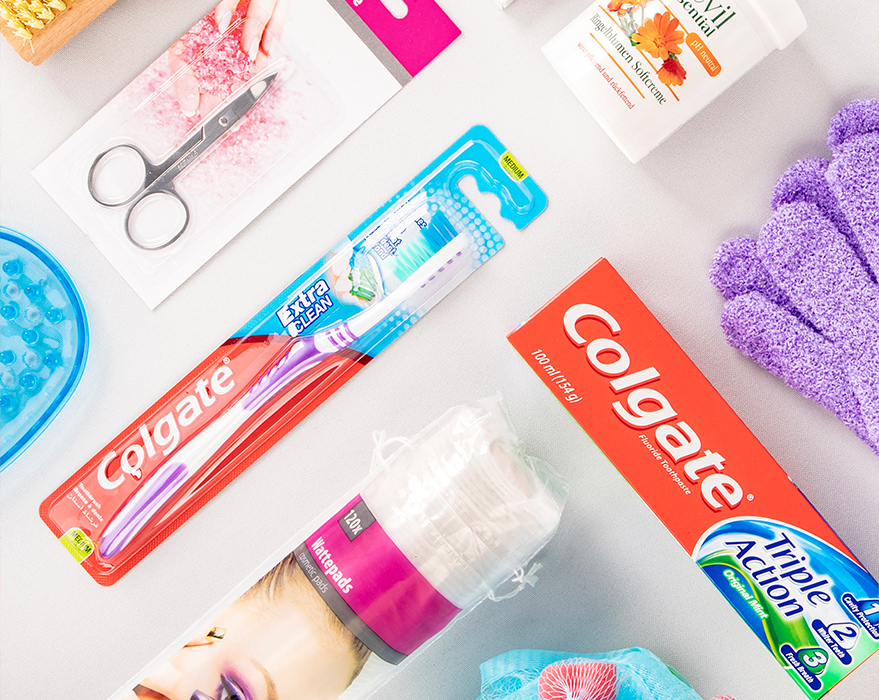 Zahnbürsten, Colgate, Toilettenartikel, Zahnpflege, Mundhygiene