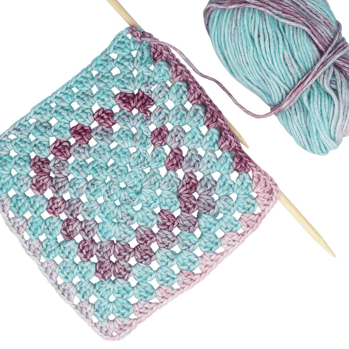 stricken, Schal, Wolle, bunt, Dreiecksform, Strickprojekt, Häkelprojekt, Mehrfarbig, Wolle, Kleines Deckchen, Häkelquadrat,  Granny-Quadrat, Pastellgarn, Häkelset, Holzstricknadeln
